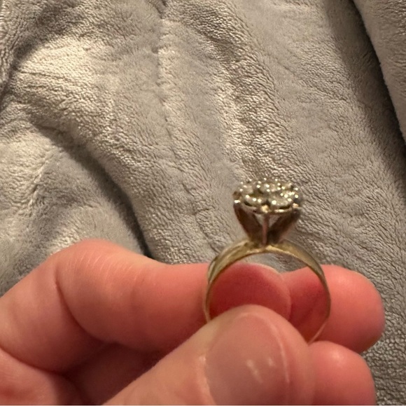 Wedding band ring size 7 - Picture 2 of 3